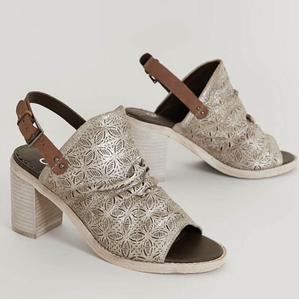 New Naughty Monkey Nyxx Leather Pewter Shoe Heels
